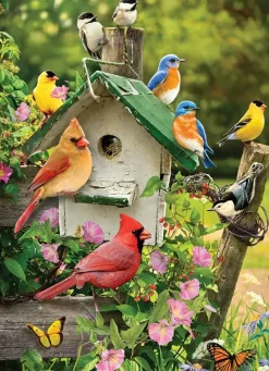Cobble Hill : Summer Birdhouse (500)