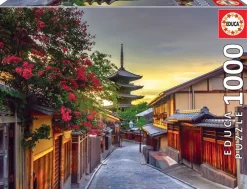 Educa : Yasaka Pagoda - Kyoto, Japan (1000)